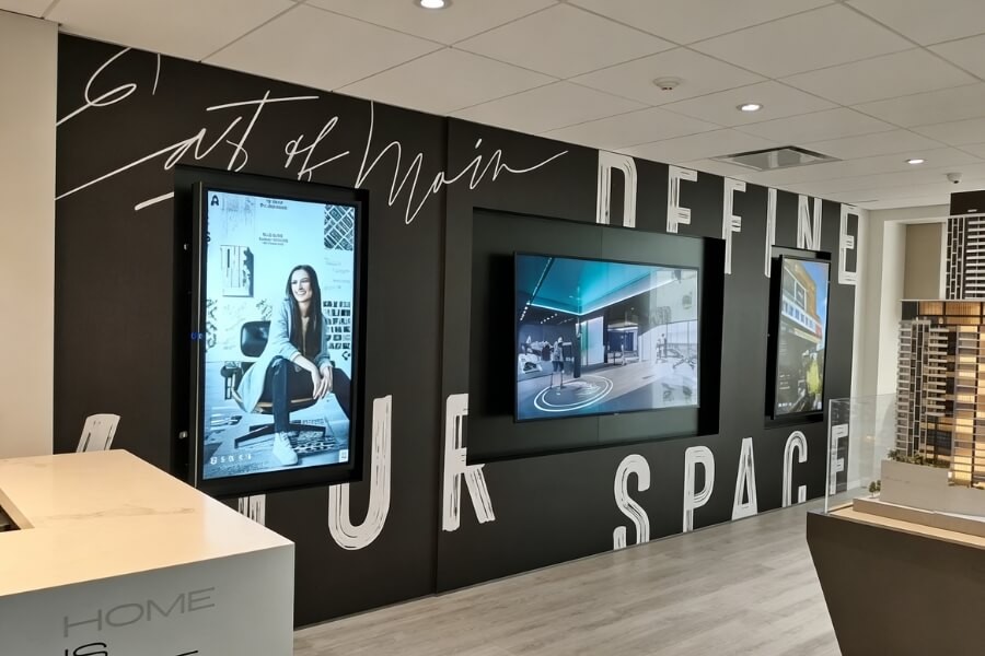 LCD display systems designed for mixed lighting commercial environments